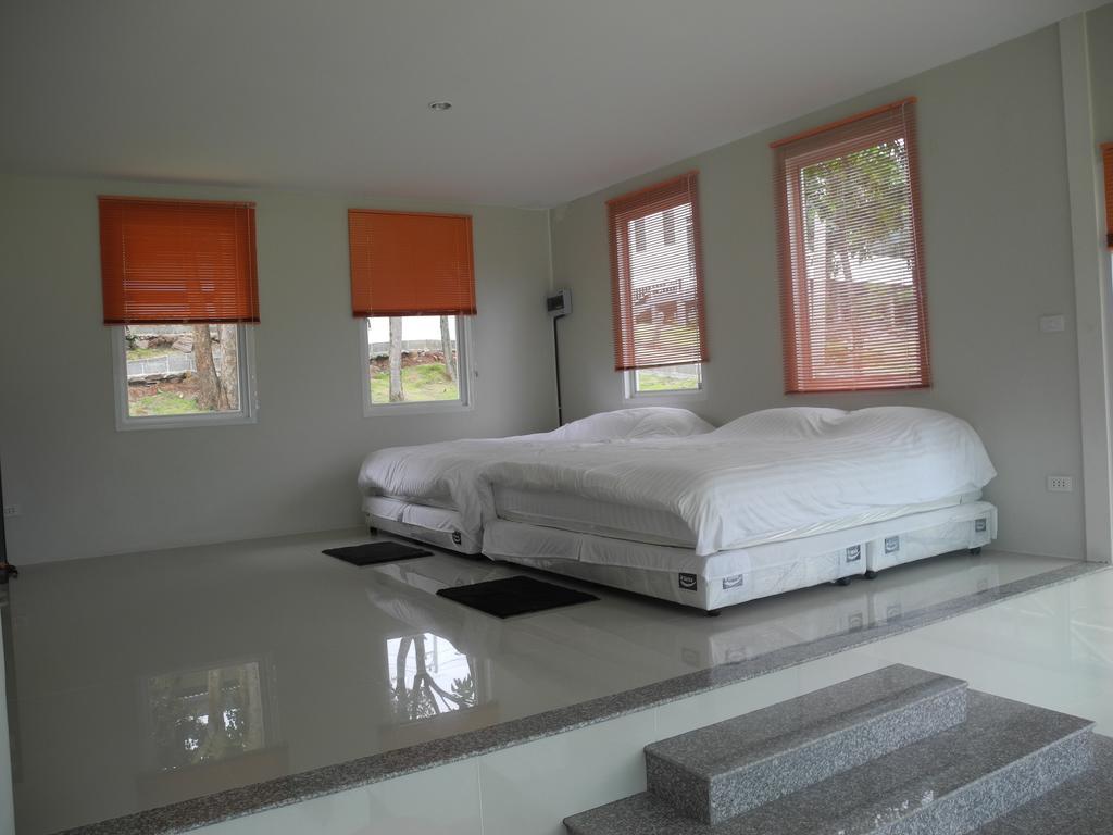 Hotel Wind Hills Nakhonratchasima Zimmer foto